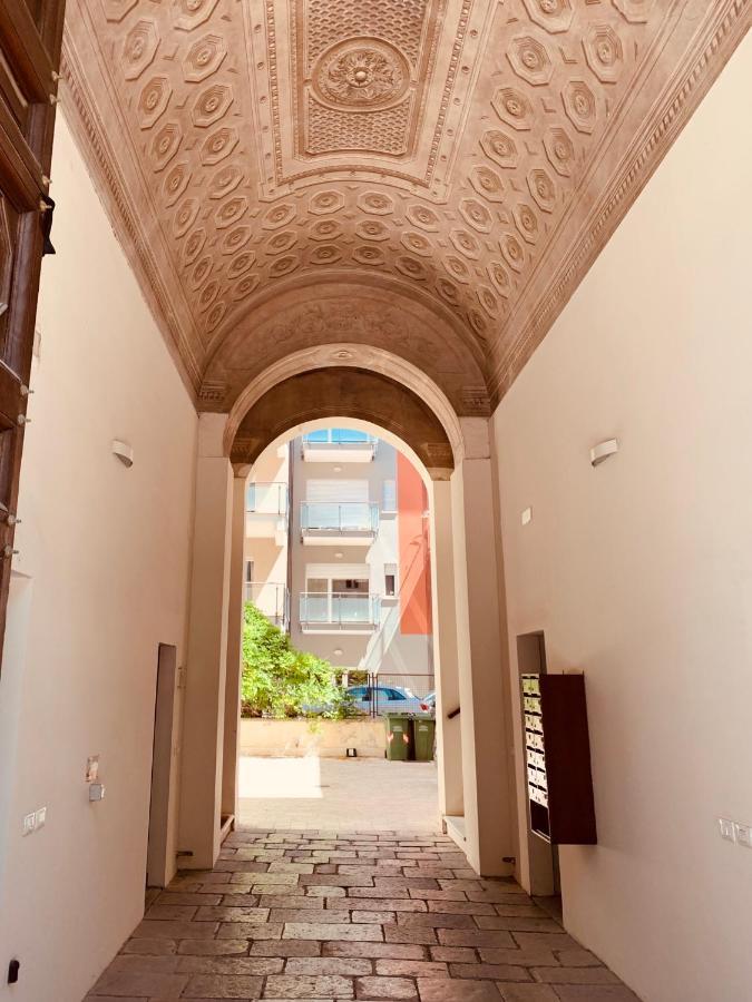 Apartamento La Casa Di Ago LʼAquila Exterior foto