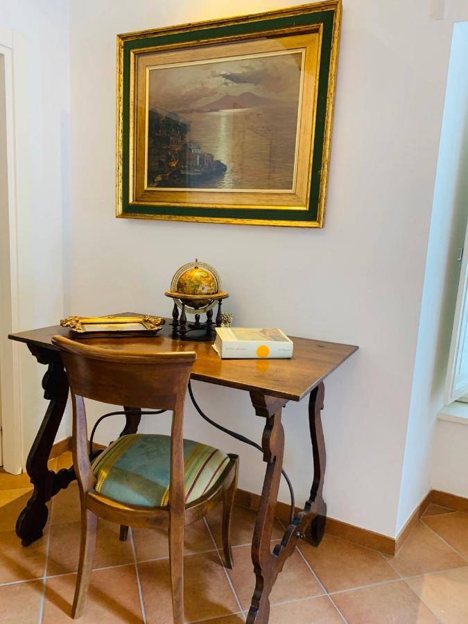 Apartamento La Casa Di Ago LʼAquila Exterior foto
