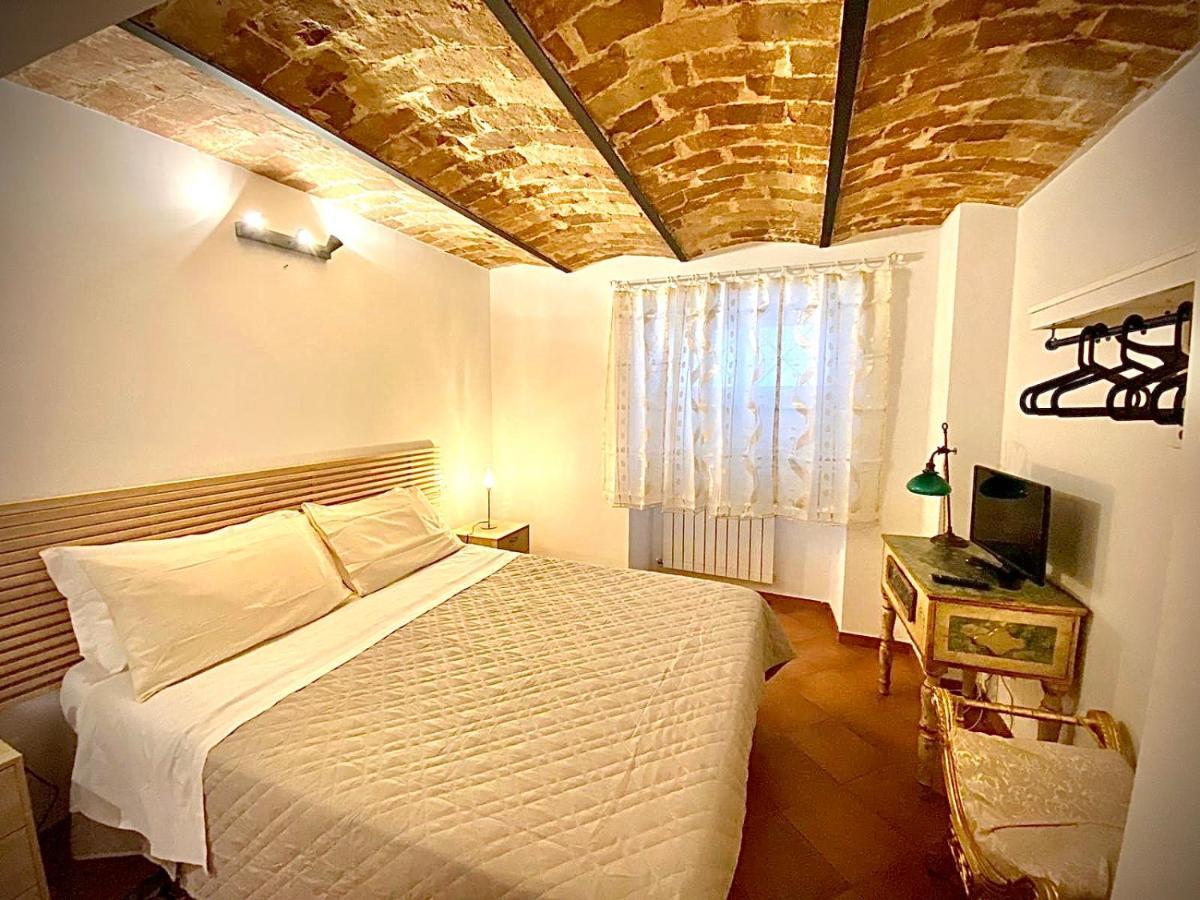 Apartamento La Casa Di Ago LʼAquila Exterior foto