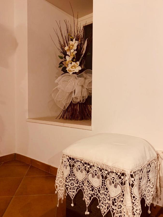 Apartamento La Casa Di Ago LʼAquila Exterior foto