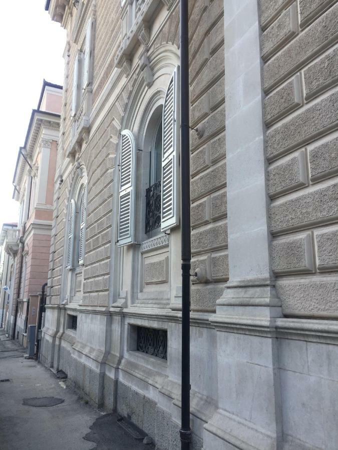 Apartamento La Casa Di Ago LʼAquila Exterior foto